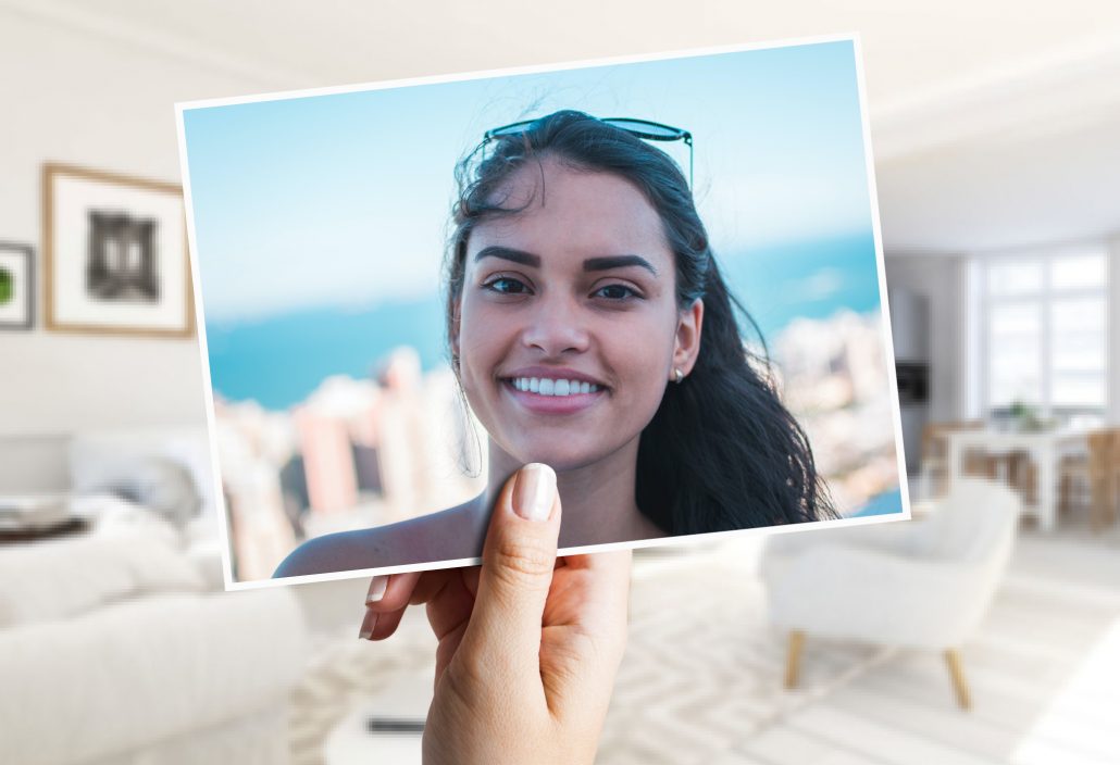 Cartes de vœux avec portrait d'une jeune femme 